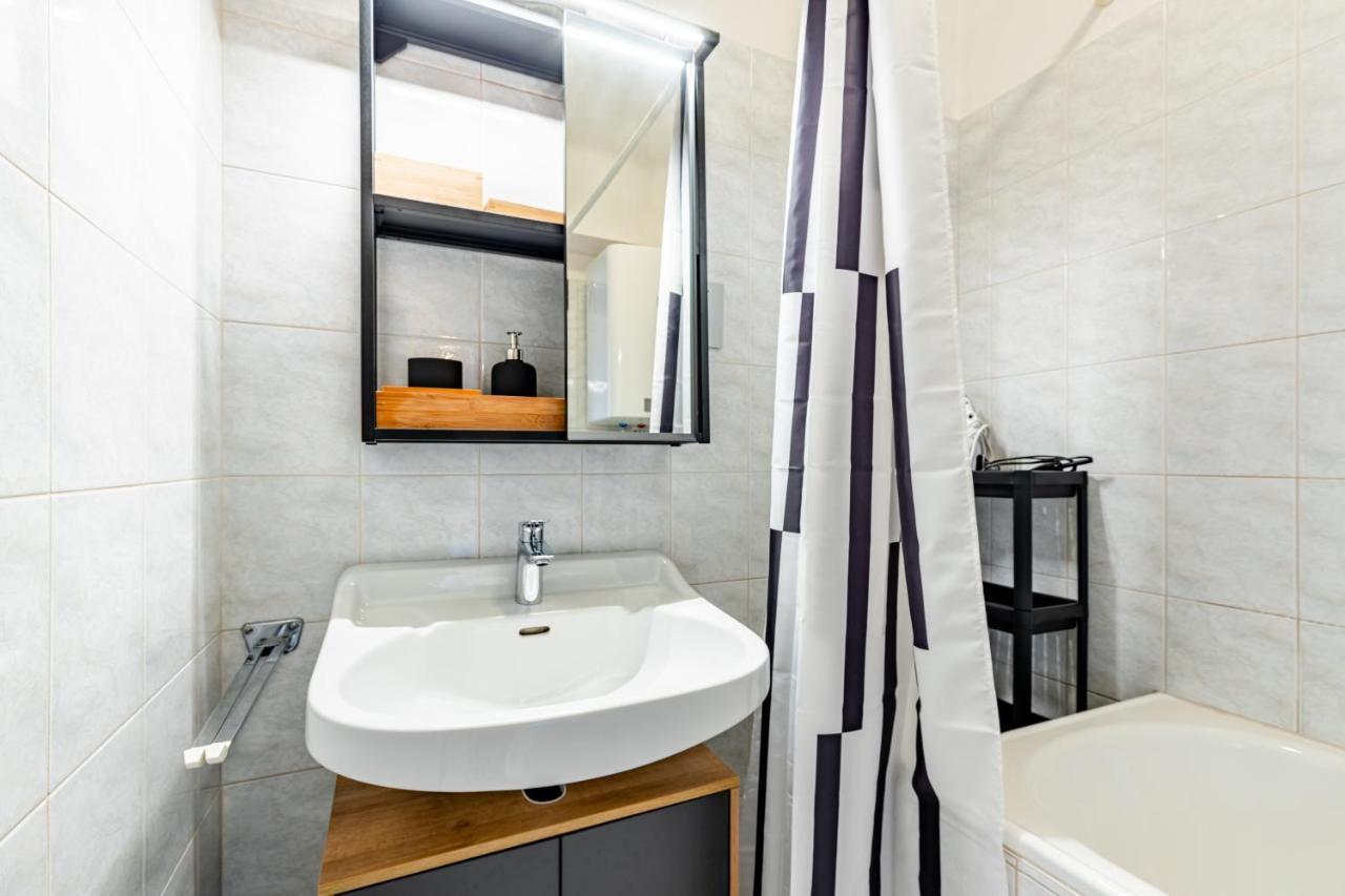 New With A View - Modern Studio Viena Exterior foto